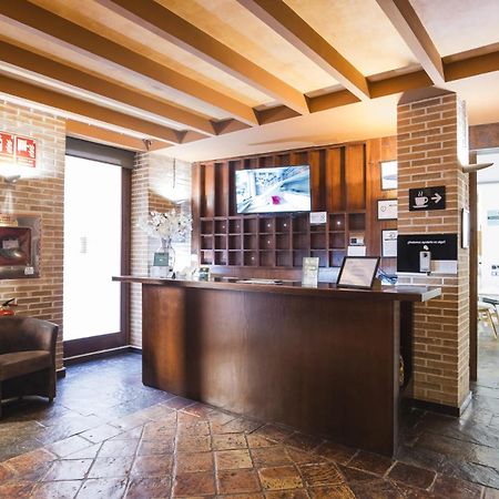 Hotel Alda Castillo De Оліте Екстер'єр фото
