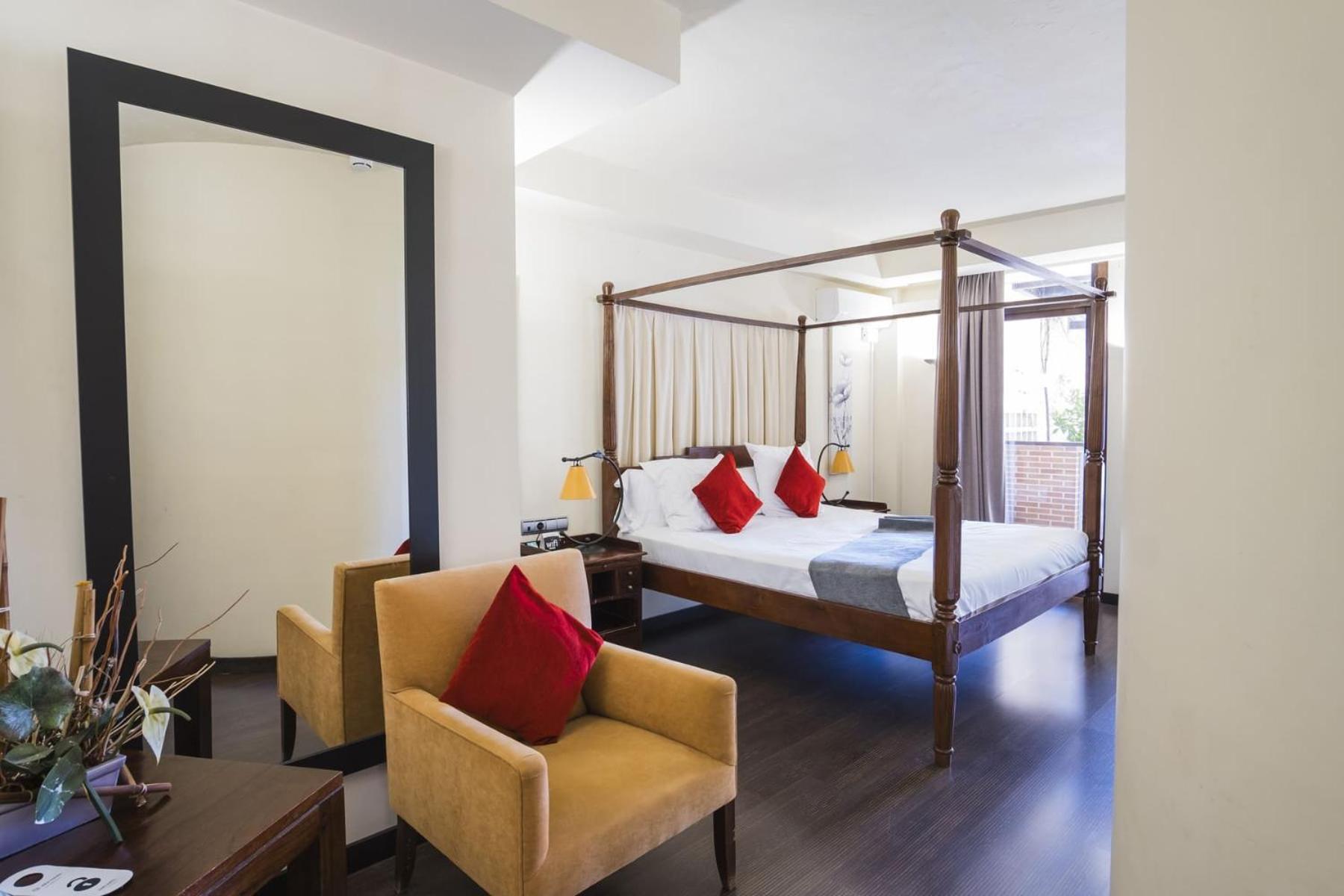 Hotel Alda Castillo De Оліте Екстер'єр фото