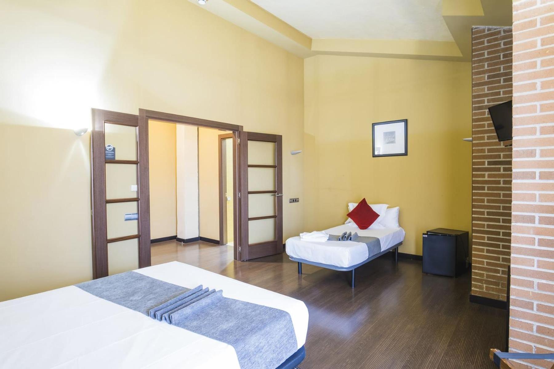 Hotel Alda Castillo De Оліте Екстер'єр фото