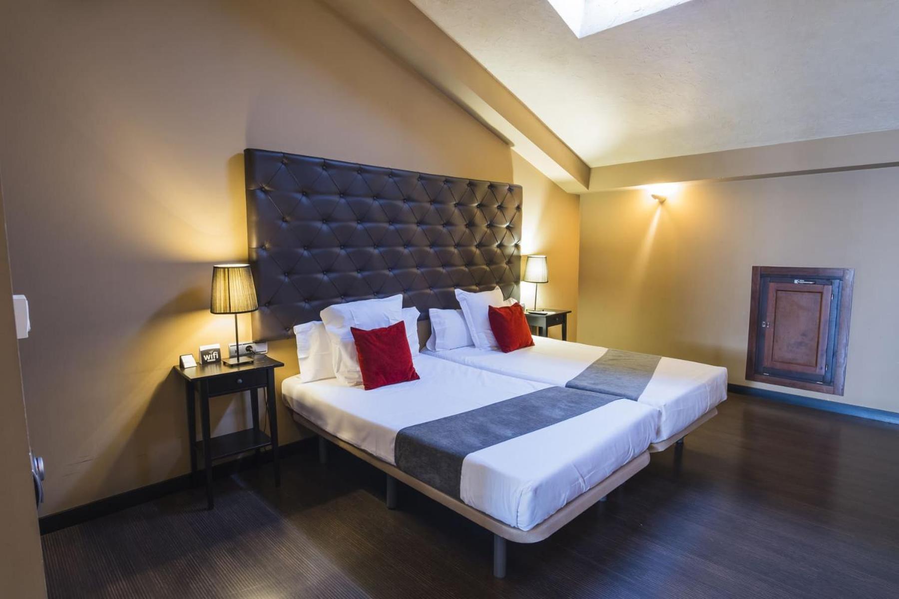 Hotel Alda Castillo De Оліте Екстер'єр фото