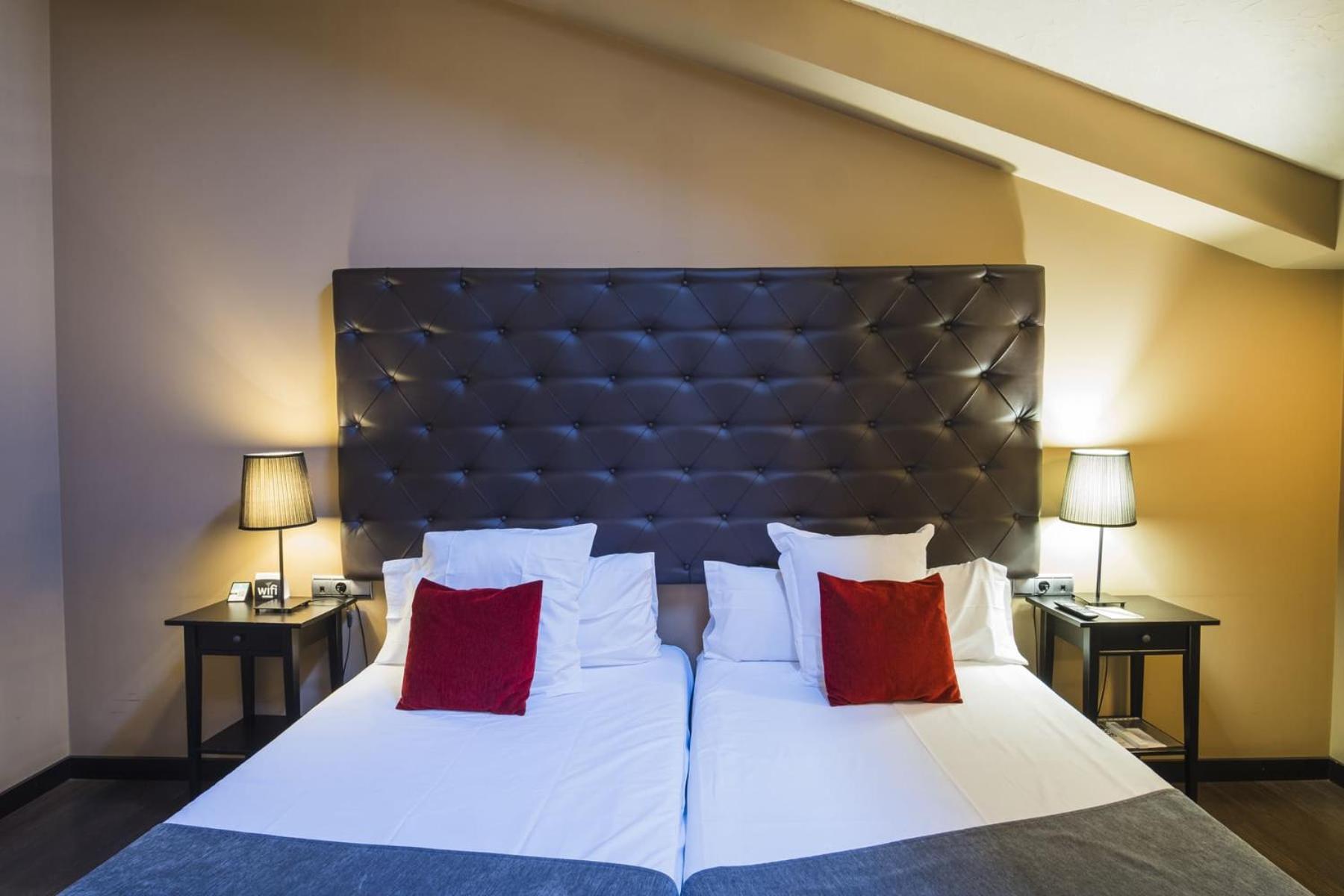 Hotel Alda Castillo De Оліте Екстер'єр фото